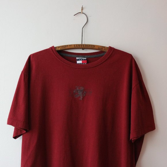 Vintage Tommy Hilfiger Red T-Shirt - Picture 2 of 8